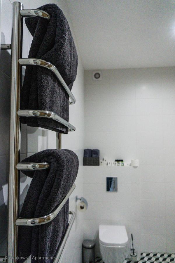 לבוב Apart-Hotel Kostjukowski Apartments Nizhynska 17 מראה חיצוני תמונה