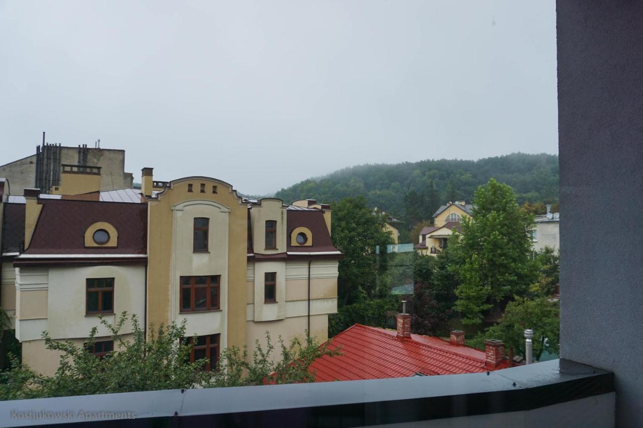 לבוב Apart-Hotel Kostjukowski Apartments Nizhynska 17 מראה חיצוני תמונה