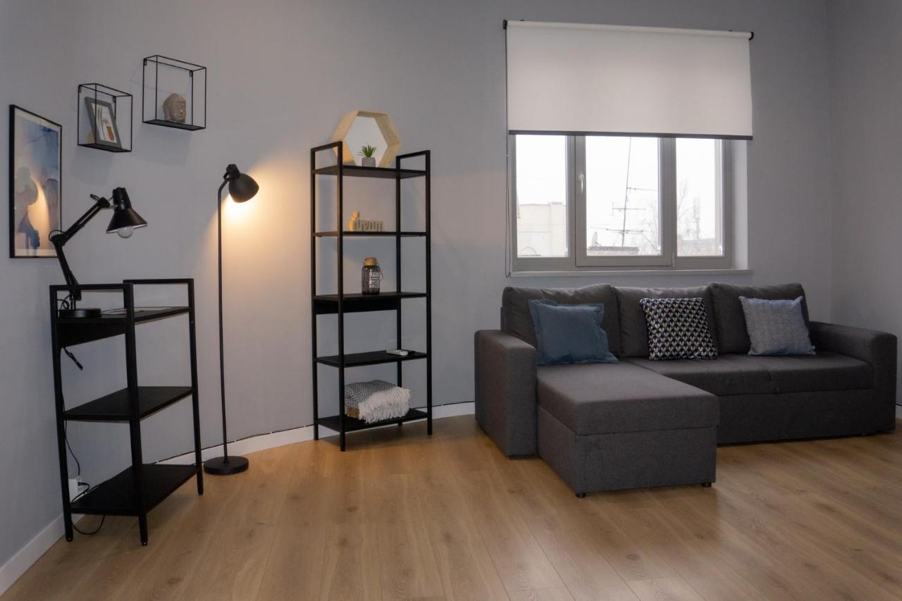 לבוב Apart-Hotel Kostjukowski Apartments Nizhynska 17 מראה חיצוני תמונה