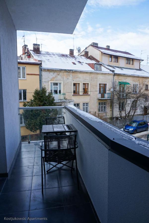 לבוב Apart-Hotel Kostjukowski Apartments Nizhynska 17 מראה חיצוני תמונה